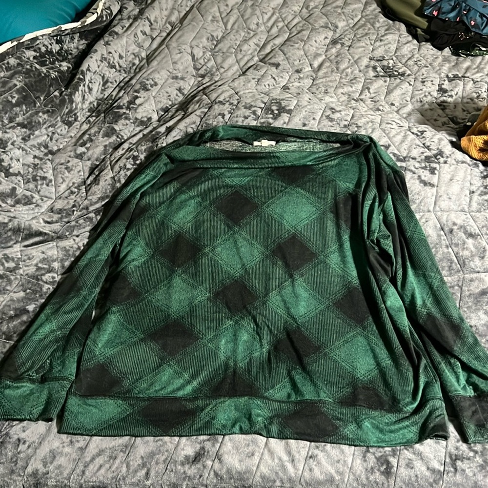 Maurices Plaid Long Sleeve Boat Neck Top